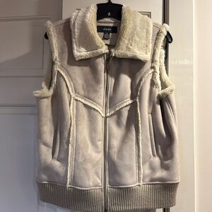 Alfani faux fur collar & trim vest size XL